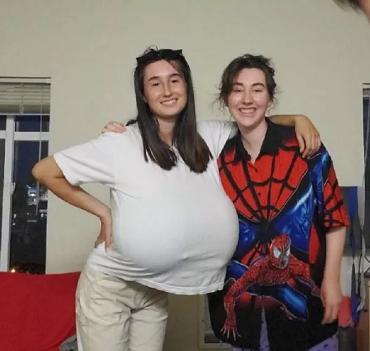 C'mon y'all... you know I wouldn't leave you lads without a BIG titty bonus!