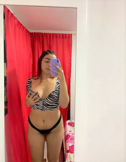 Do you like my bodytype? I work hard for it.