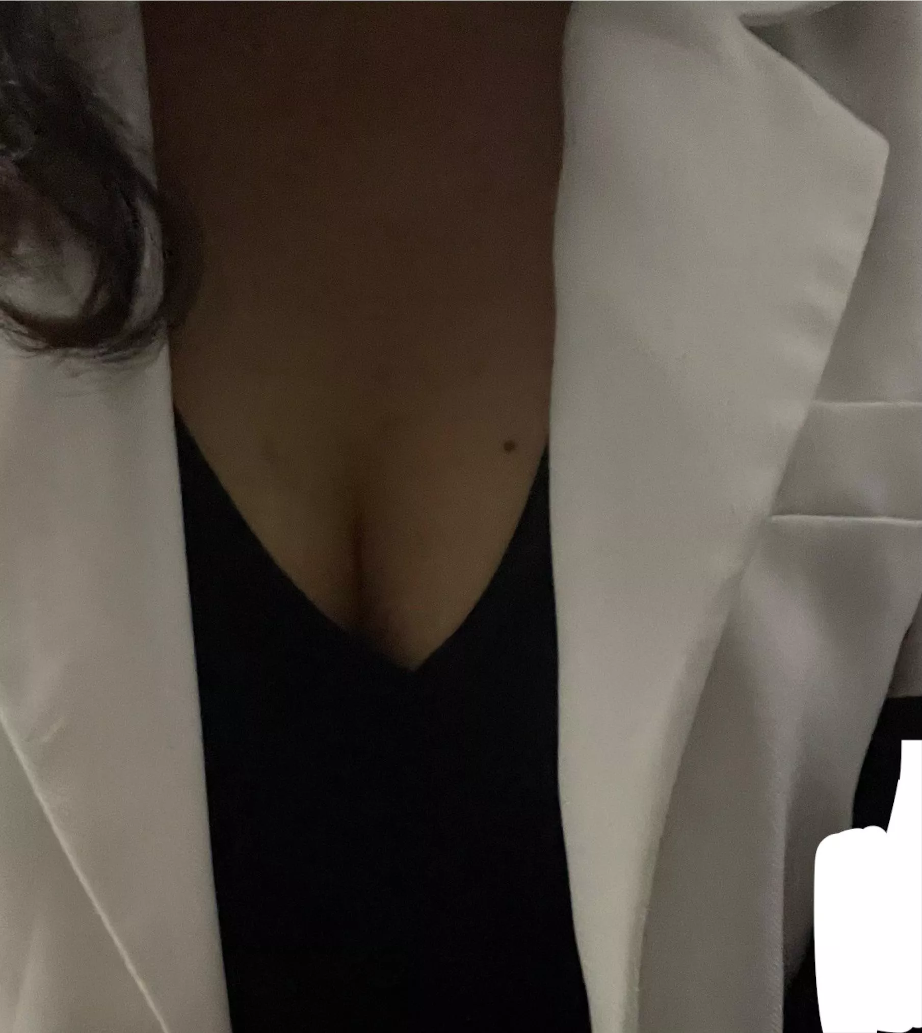 (F)