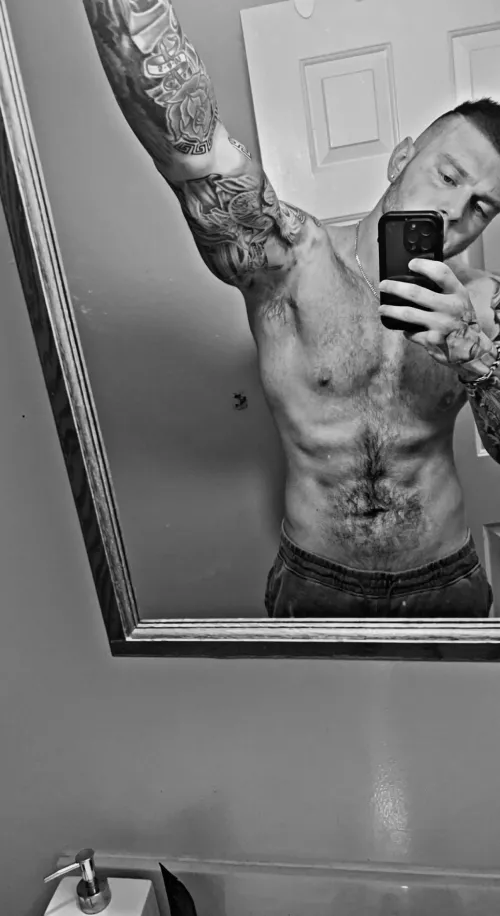 Finally the weekend. Anyone have big plans? 😏