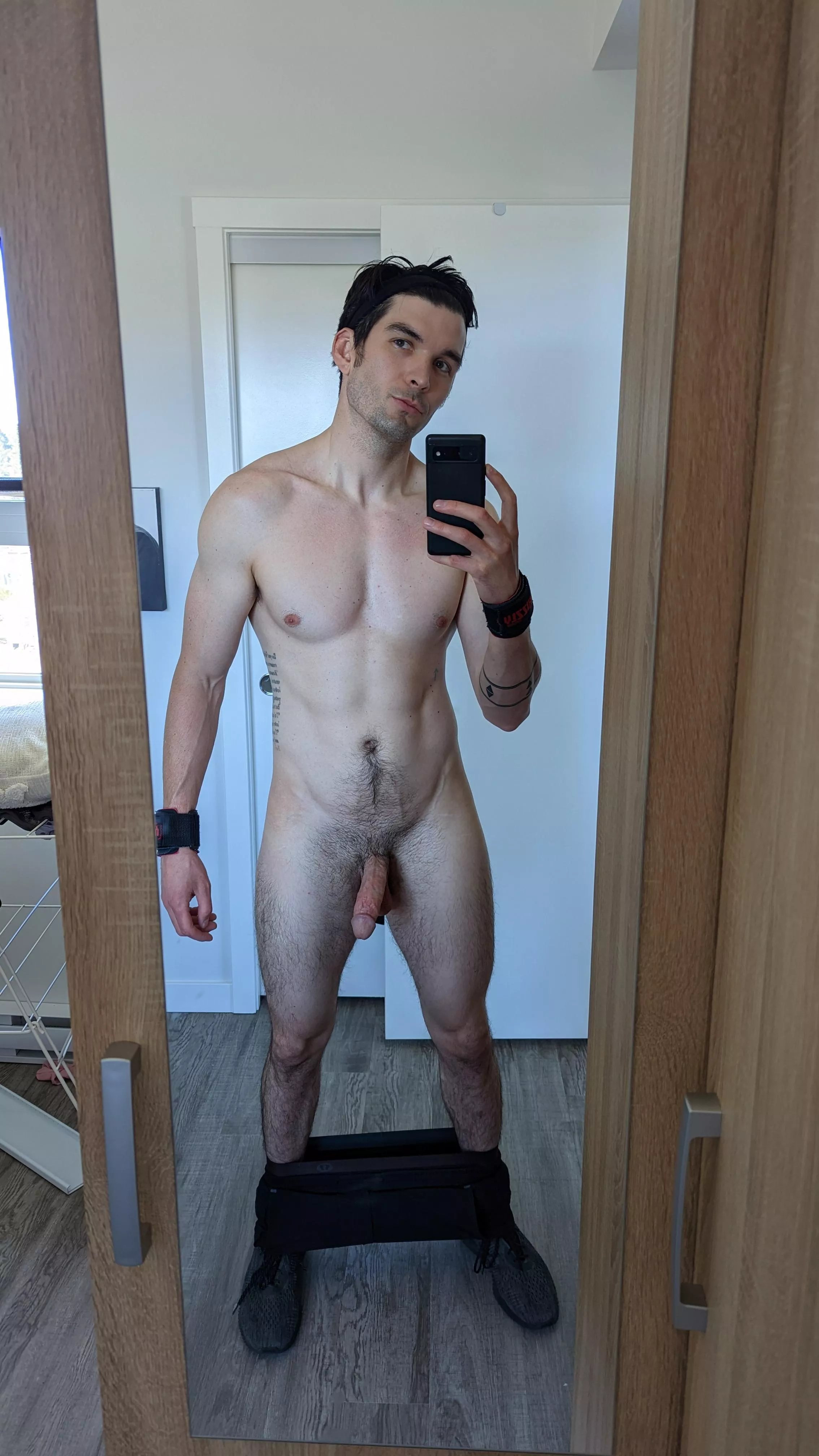 I wonder if my gym crush will ever see these