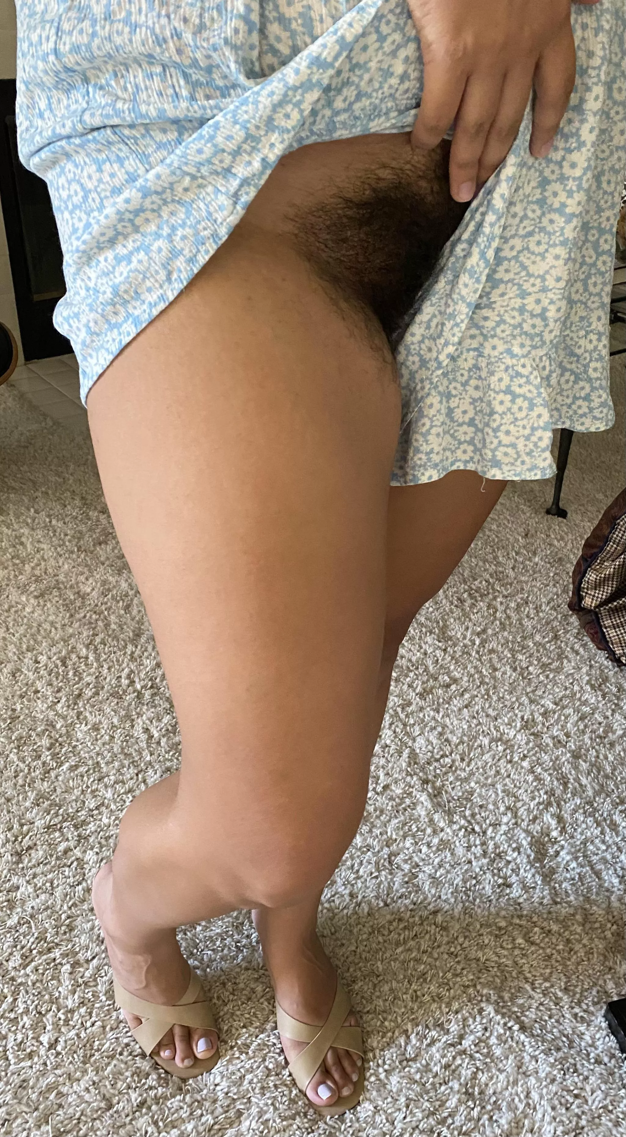 Just a peek 😽