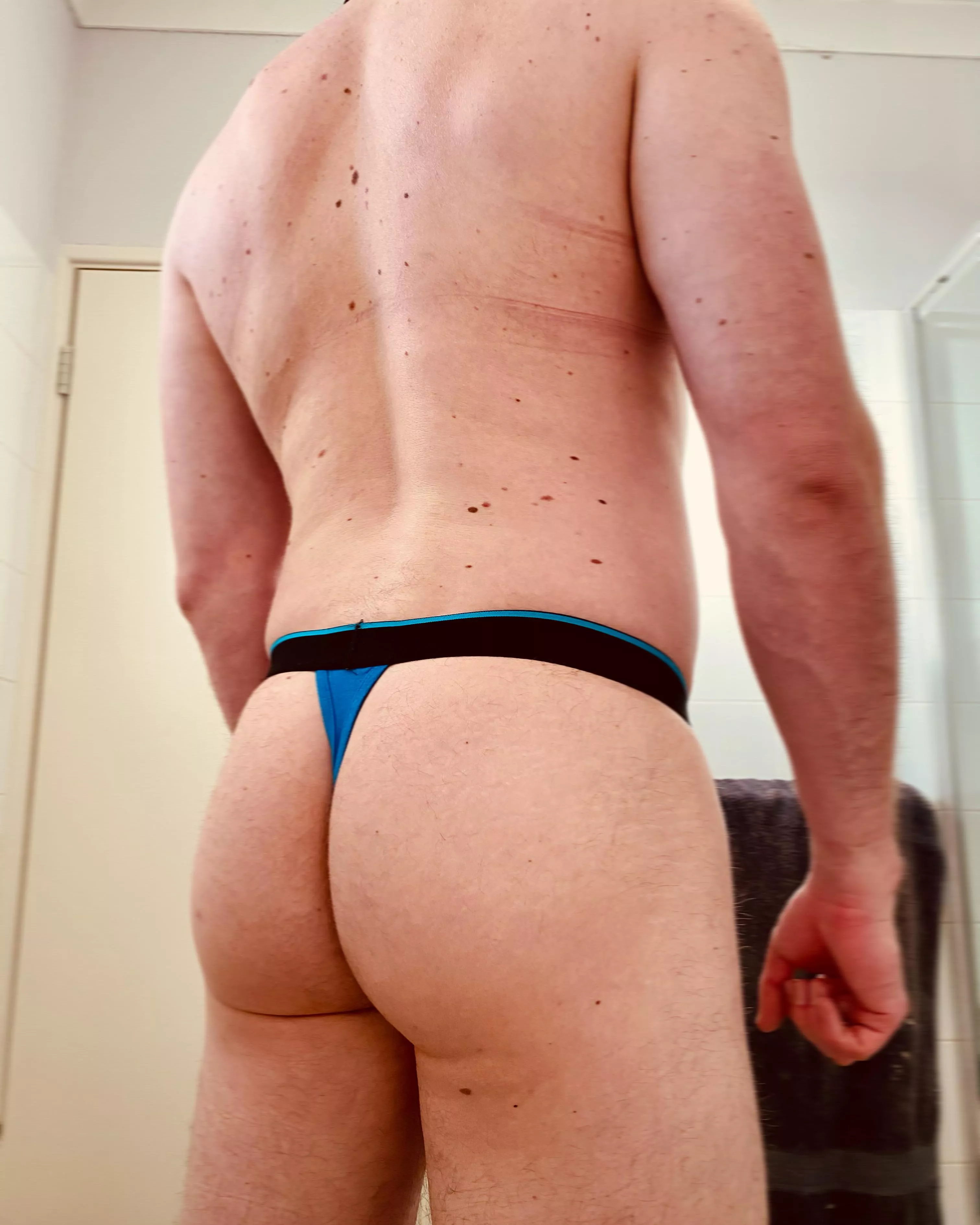 Love wearing thongs ☺️