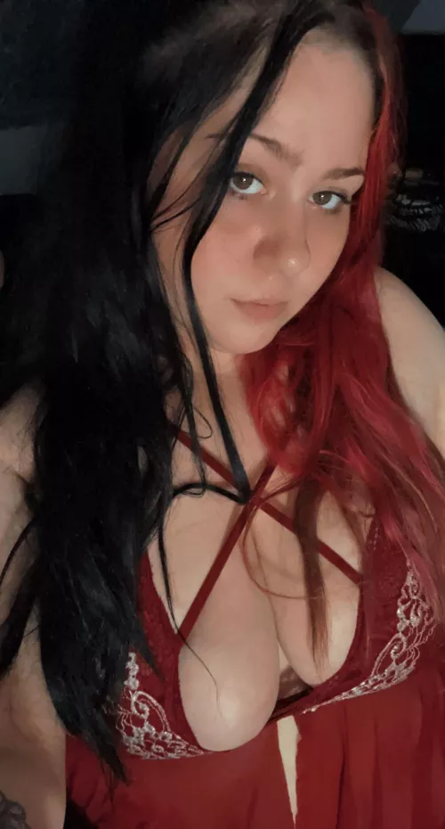 Me and my girlfriend are waiting for y’all 💕🥰