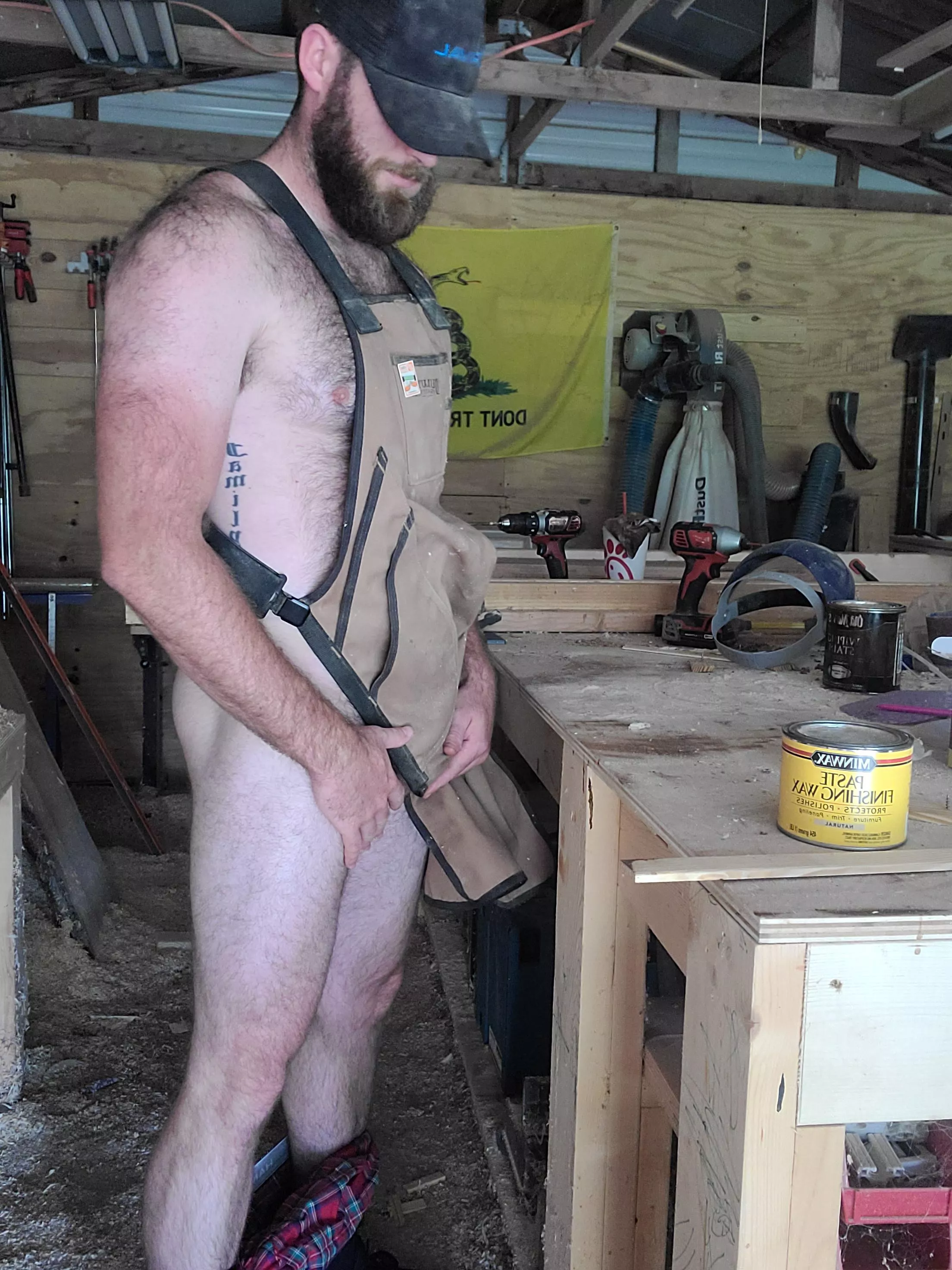 Move my apron.