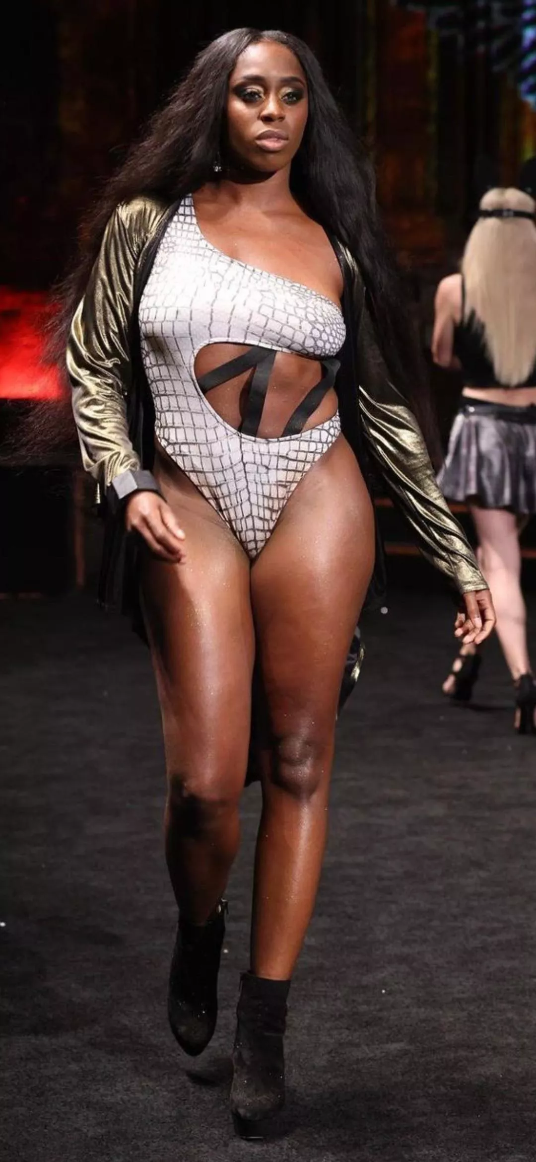 Naomi 🔥