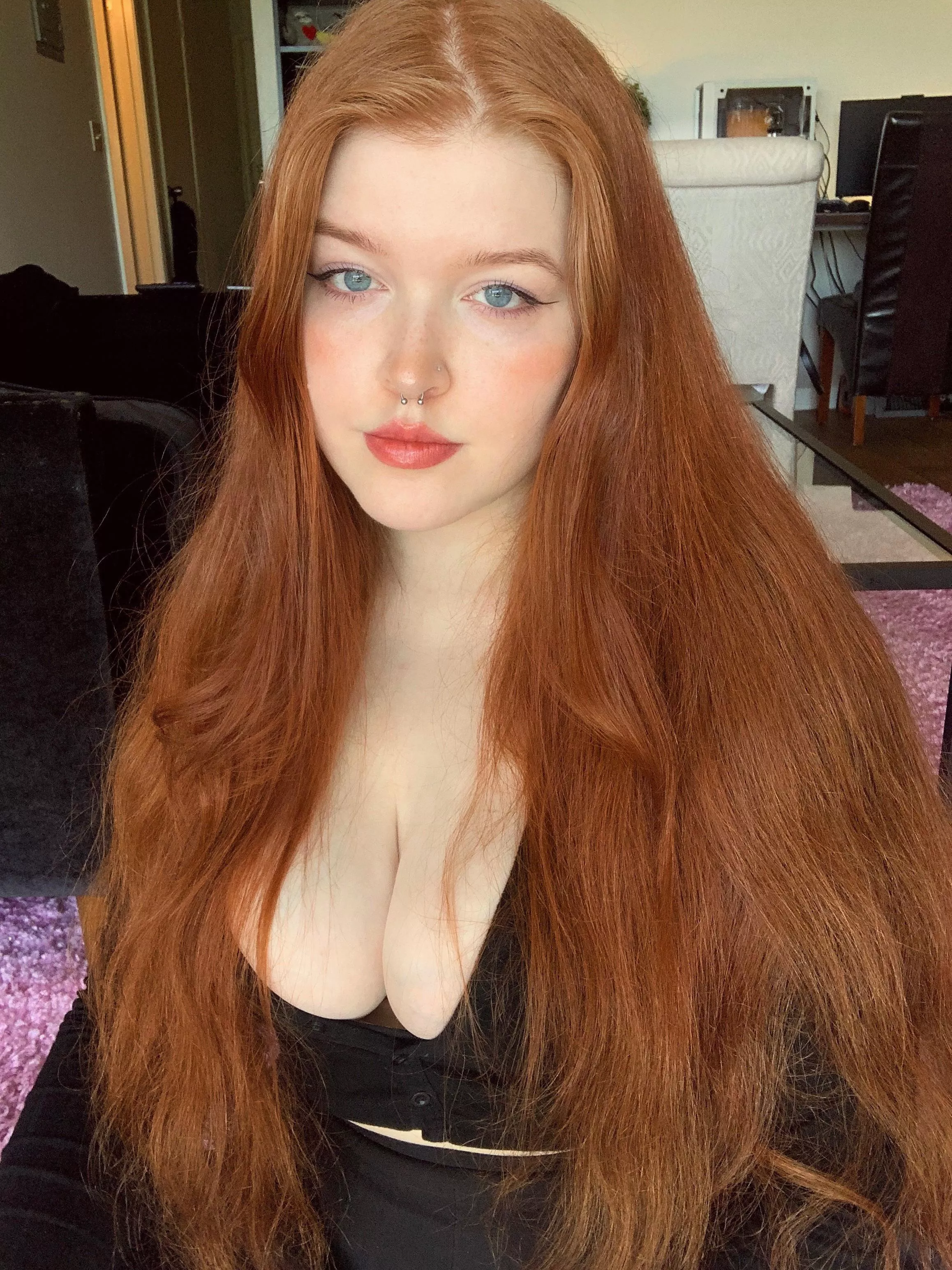 new here, hey hi hello (f)