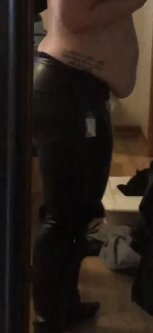 Officially have a belly hang now 👀