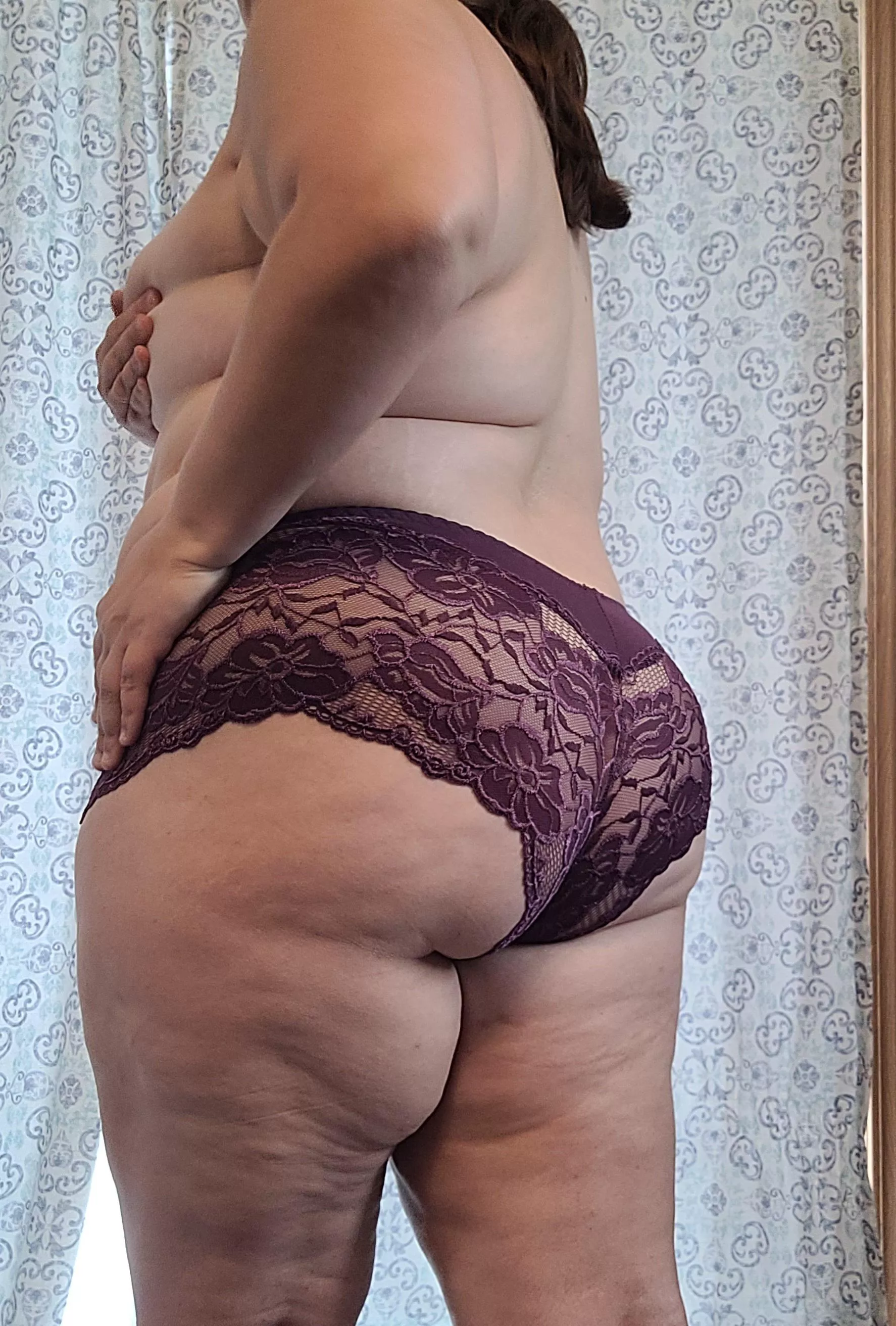thick booty