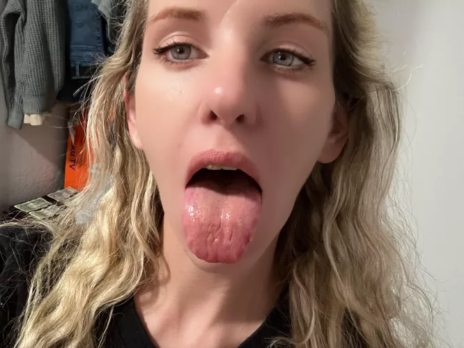 Tongue 👅 ready