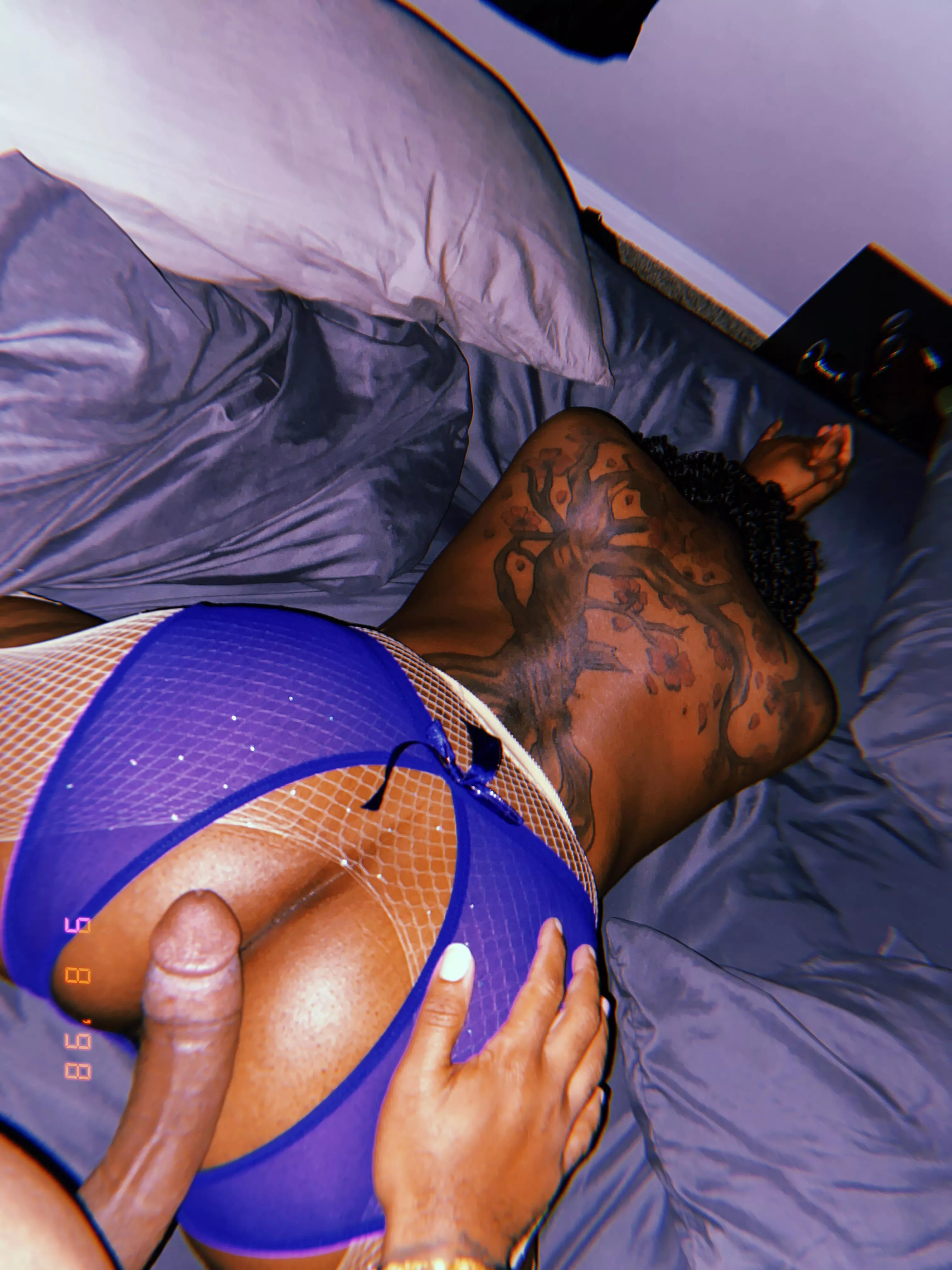 Ebony wife 32, 🤤😍 couples only respond.. Kik RedRanger404 People of color only.. similar body types preferred 😉 together now.. hmu.. Ebony wife 32, 🤤😍 couples only respond.. Kik RedRanger404 People of color only.. similar body types preferred 😉 together now.. hmu..