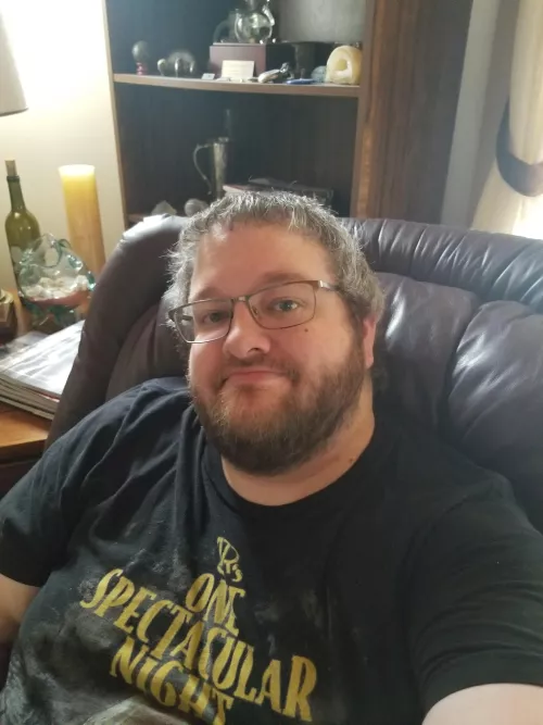 Had an amazing day with my dogs at Keuka Lake. Now home to play Stray.