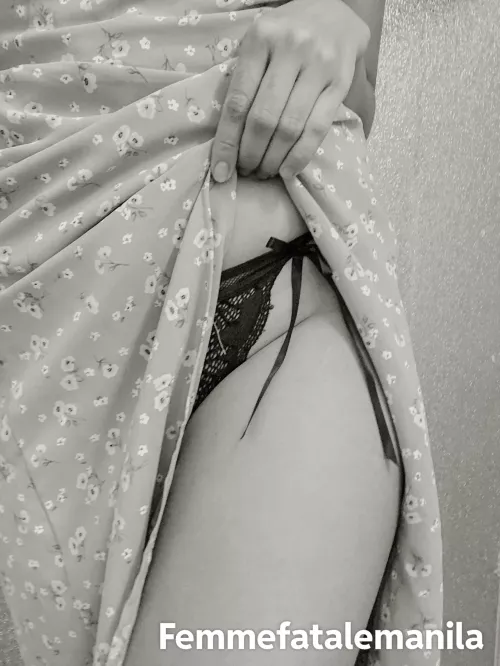 Happy mid-autumn (f)estival. Ft. Floral cheongsam and lace 😘