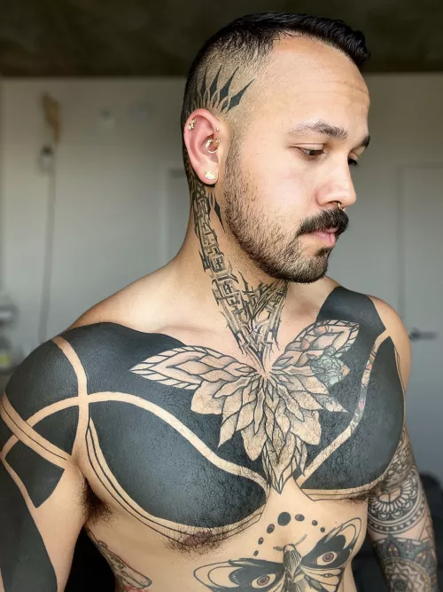 Treated myself to a jewelry upgrade! This plant papi ear is making good progress 🥰