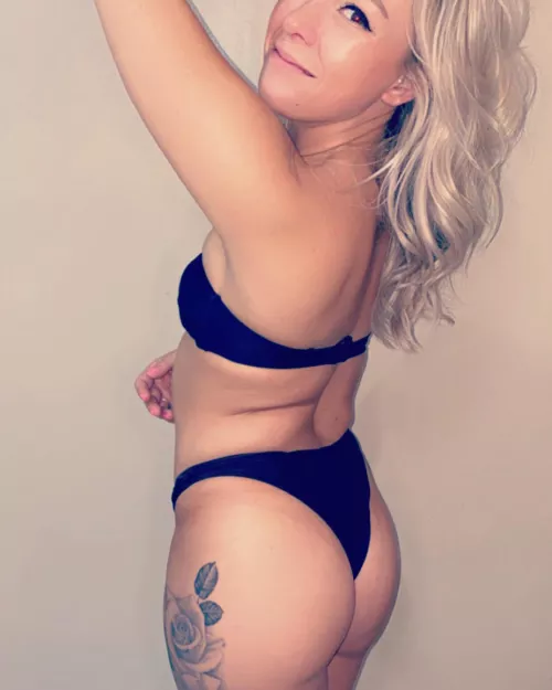 Want more? 😈💦 check the comments👅