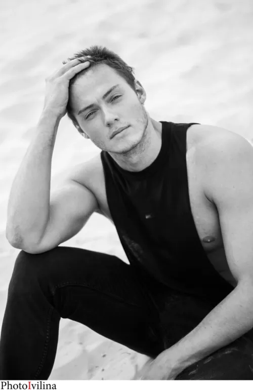 Romantic photo session.