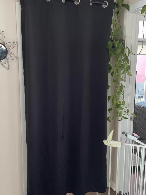 #SanDiego Private Gloryhole in Downtown San Diego today and tonight. Looking for young, fit males to come by for some bomb anonymous head. Include stats, cock pics in response. I can verify I’m young, fit and clean. Easy parking completely anonymous.