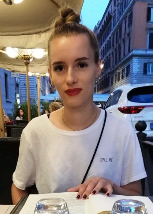 Wer erpresst mich mit den Bildern meiner Freundin?