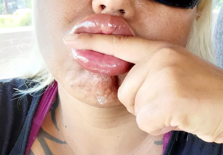 xxmsmollysmallxx. freshly filled cockpillows!