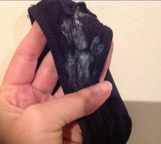 yummy juicy wet pantiesss🤤💦💦