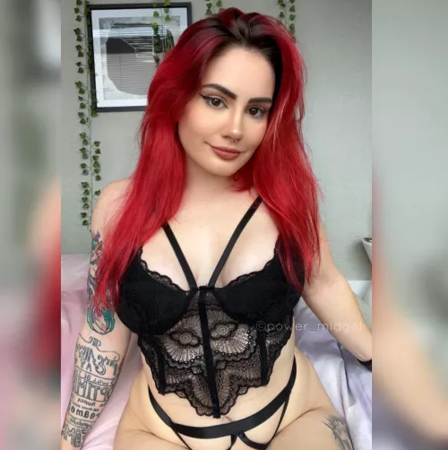 4ft 8” little pocket rocket 🚀