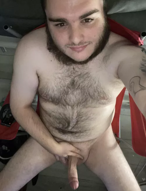 Any ladies like their men thicc and hairy?