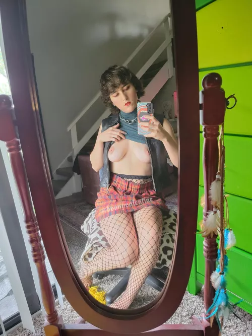 didn't flash anyone at the show so I'm flashing y'all instead <3