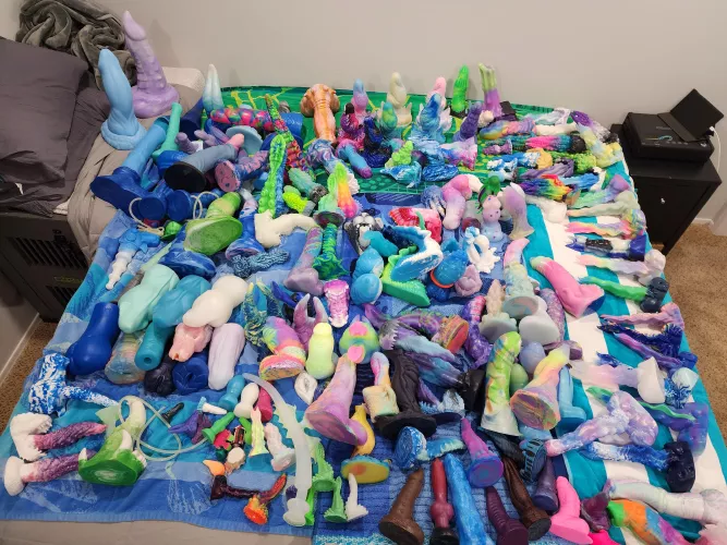 Didn't realize how many I actually had until I got them all out 😳😂