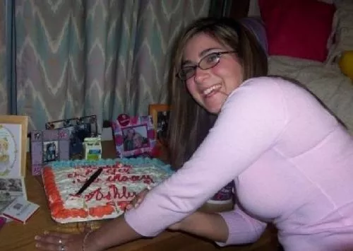 Discovered A Bunch of Pics of My Wife Back in College, Before We Met (2004-2005). Comment on Your Thoughts and Opinions Discovered A Bunch of Pics of My Wife Back in College, Before We Met (2004-2005). Comment on Your Thoughts and Opinions
