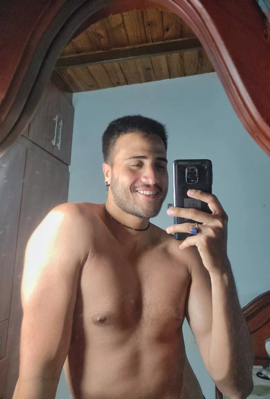 HELLO 😜🤪