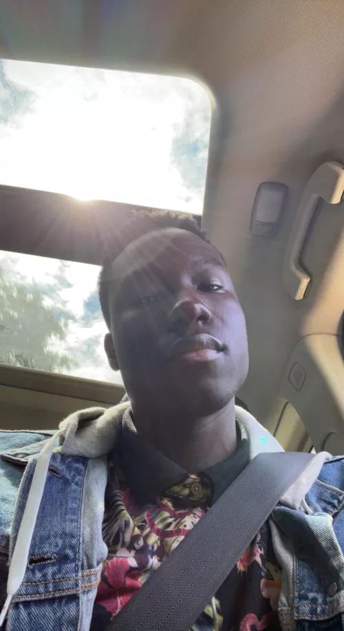 Just seeing if can get any friends here so we can chill, chat, and play some games.