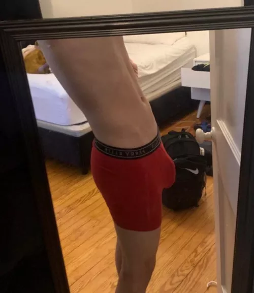 red underwear, pink hole