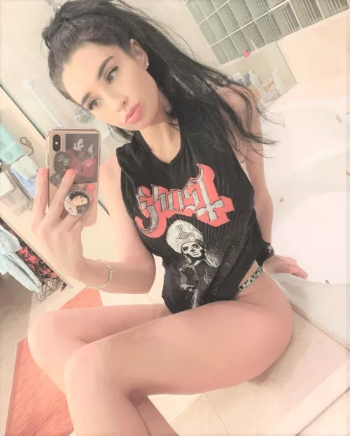 [selling] 21 UK, NEED to cum? I can help 😈 KIK me @ KinkyBEXX 💗 pics, custom vids, sexting and Skype shows 💗