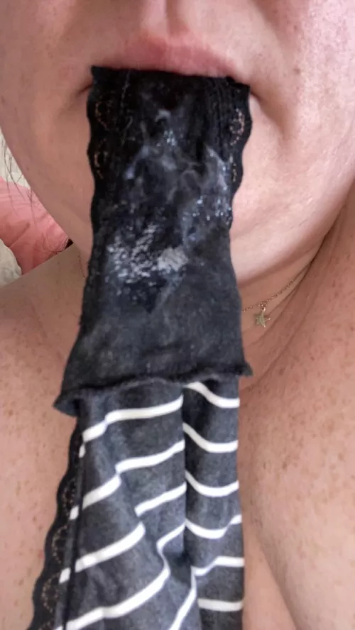 That was a wild session with me and my toy this morning.