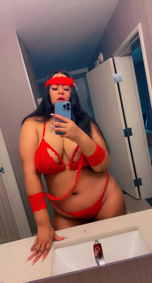 This little outfit is so cute 🥰 want to see the back ? 😈