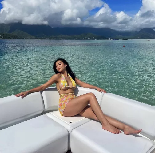 Come suck my toes daddy 👅