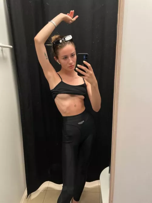 enough underboob for ya?