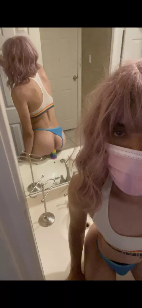 I love riding cock😍