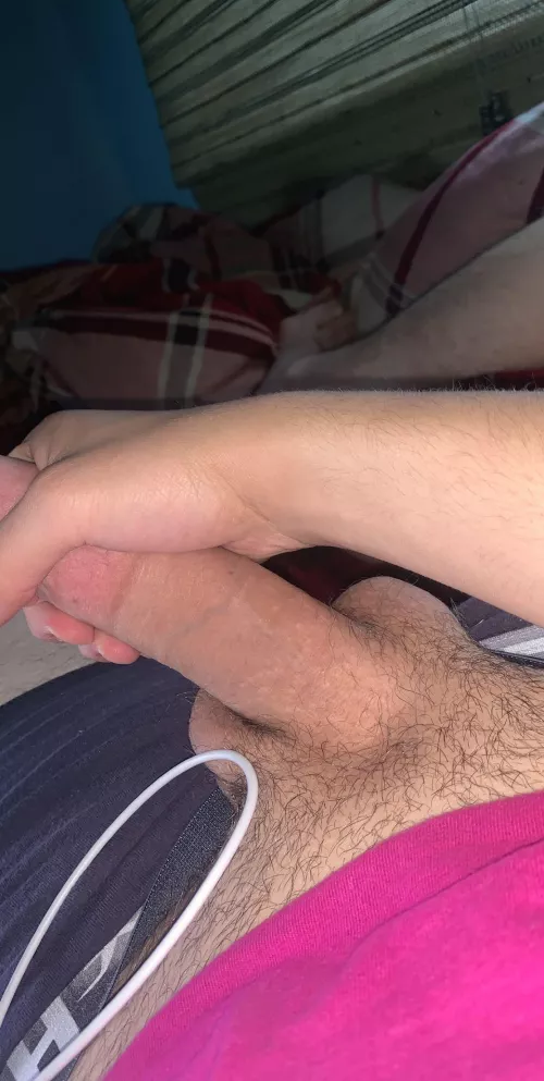 I’ve been drinking water for the passed hour and I’m really starting to have to pee. I want a twink to come control my bladder and make me explode