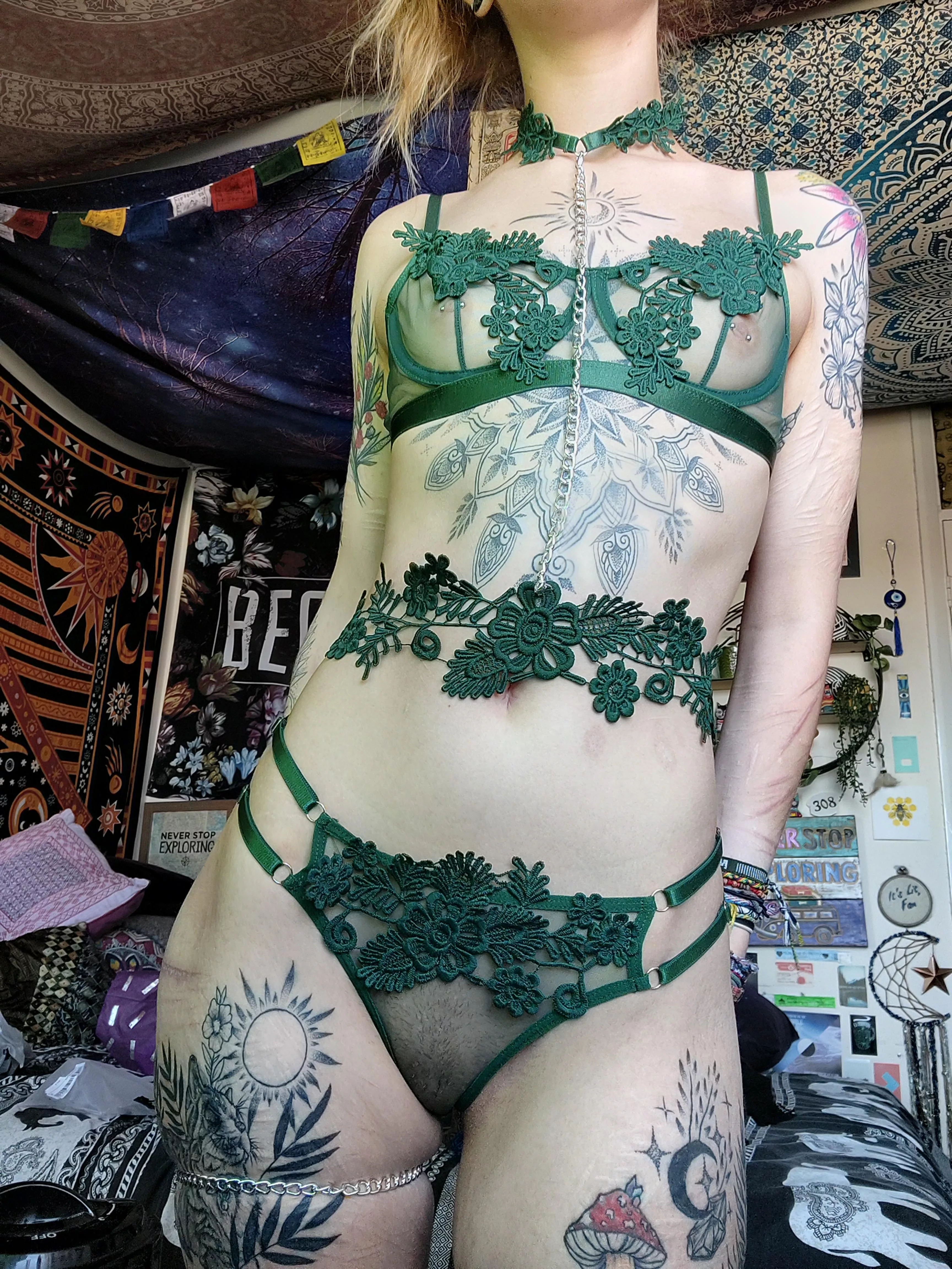 Loving this green set 🌿