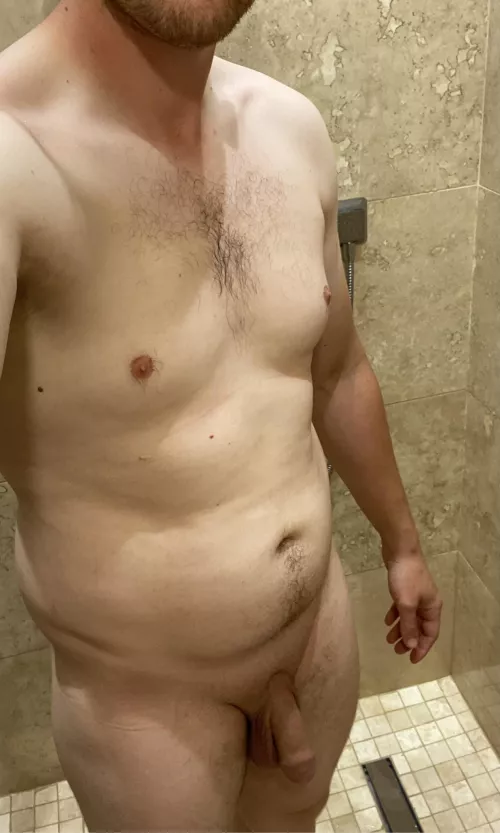 [M]26, 209lbs, 183cm