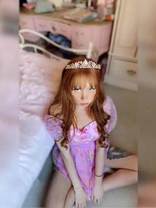 Padded + pouty pwincess ☹️👸