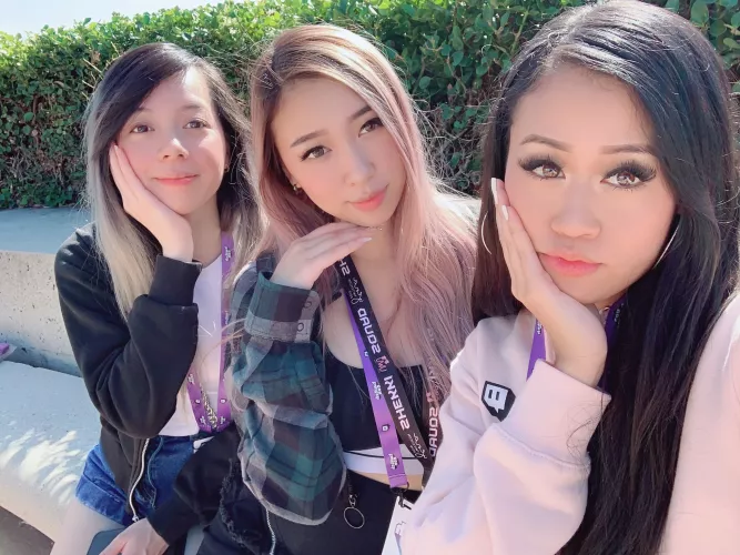 Twitch Girls