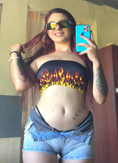 Be honest would you masturbate to my nudes if I ever sent you some😀