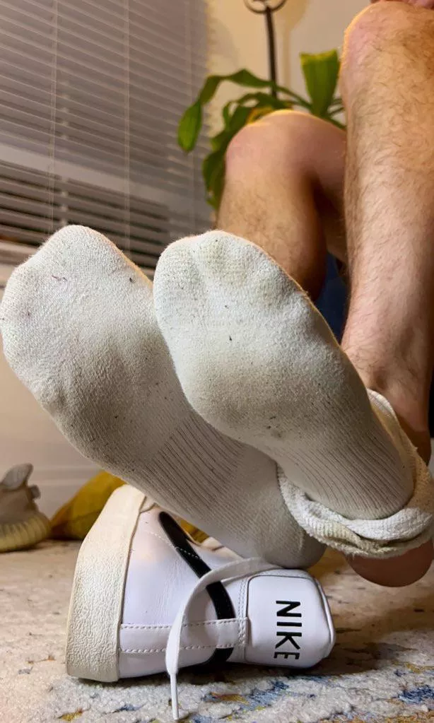 Been wearing these socks for weeks. Who wants to suck the sweat out of them and swallow it? š Iām gonna make you. š Been wearing these socks for weeks. Who wants to suck the sweat out of them and swallow it? š Iām gonna make you. š