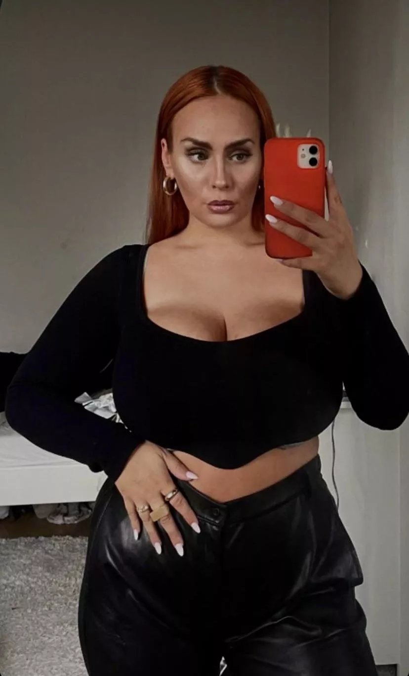 Hello busty
