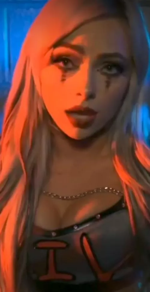 I WANNA GRAB THEM THINGS SO MUCH