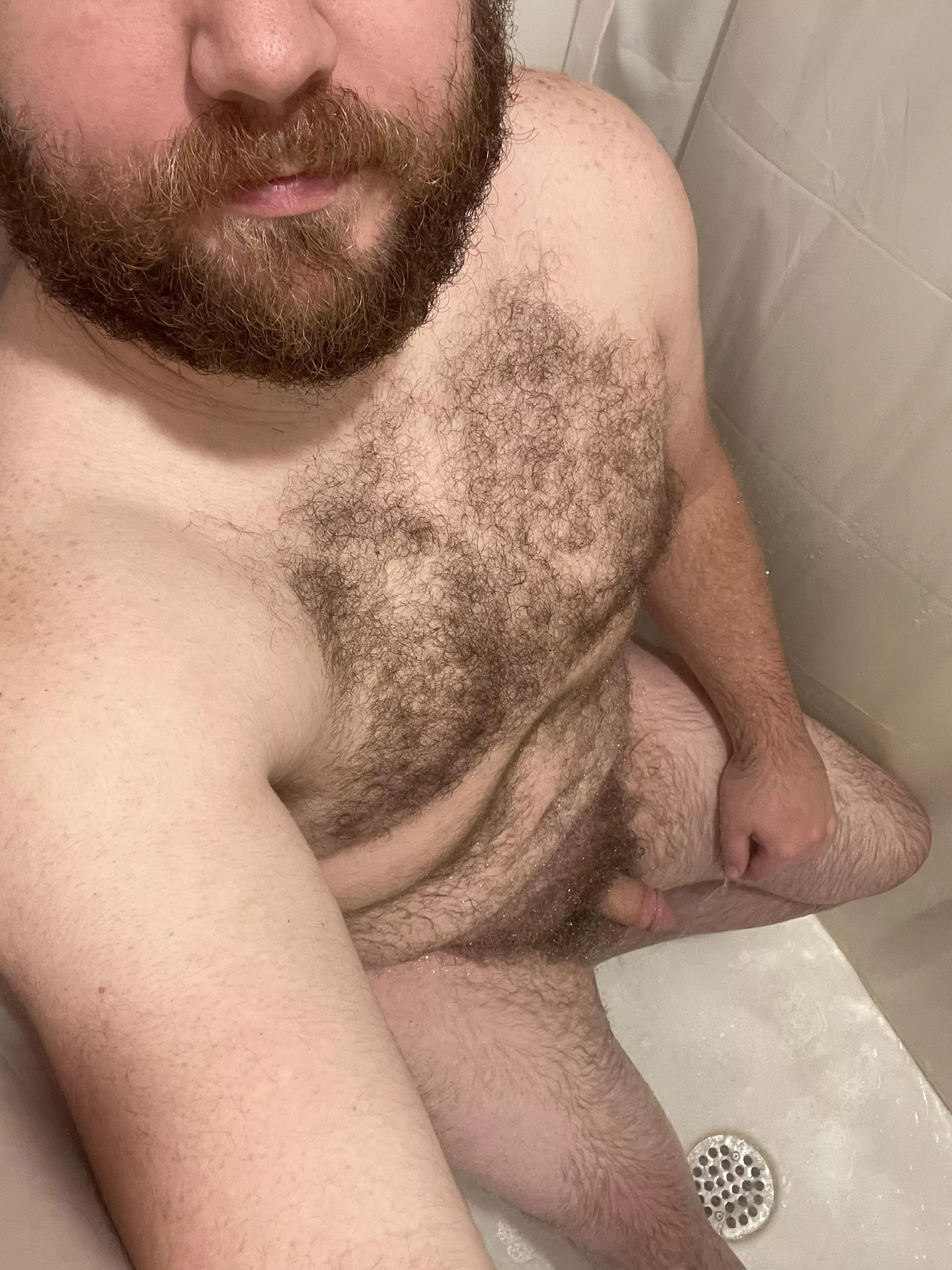 [M 32 235] I have very low confidence in myself. Hate my body and hate my size more.