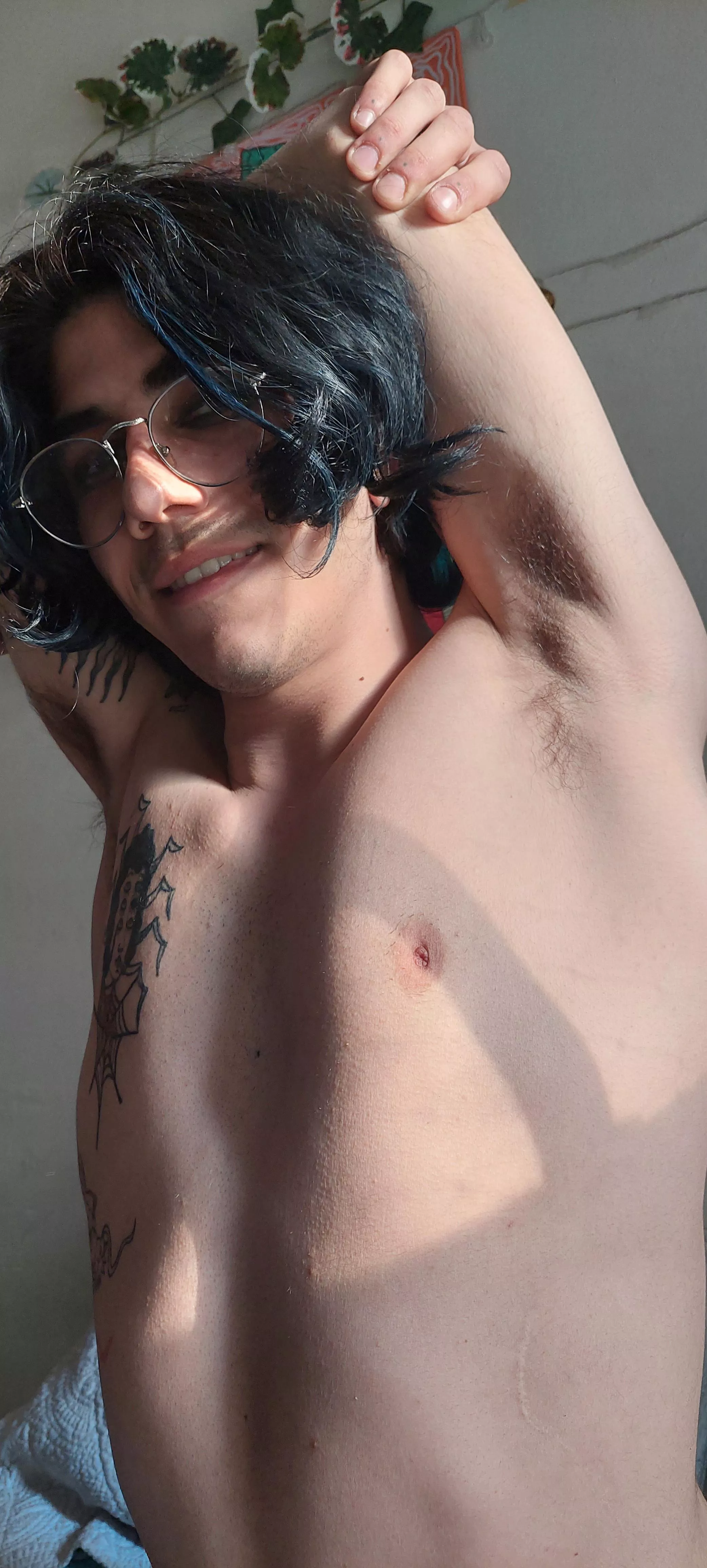 Smell my pits