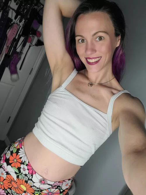 They smell good... a mixture of my deodorant with a hint of my BO ☺️